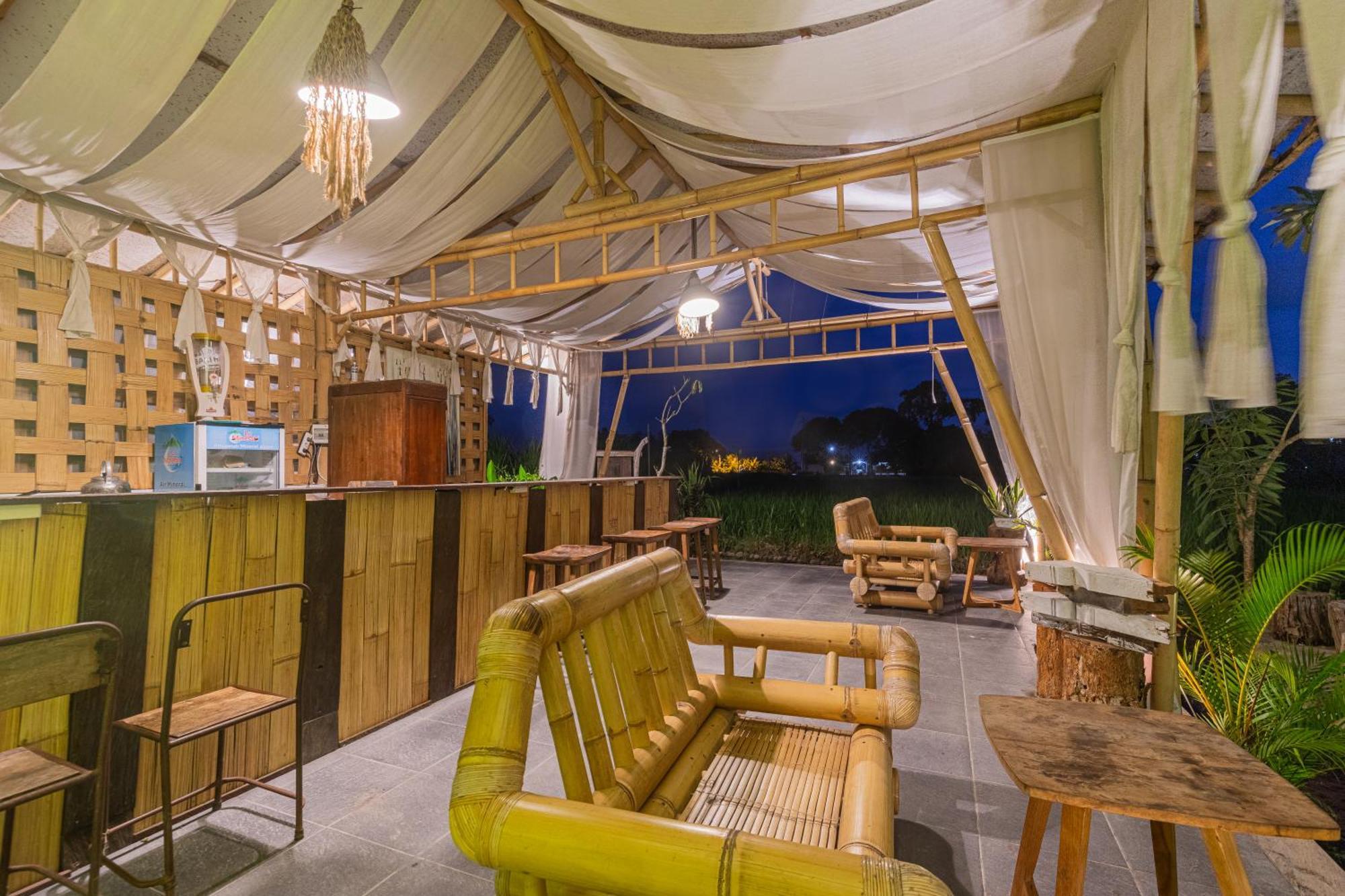 Отель Camani Glamping Карангасем Экстерьер фото
